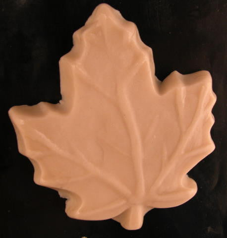 1/3 oz Maple Leaf Rubber Candy Mold (20 Cavity)